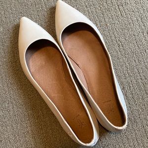 Frye pointed toe flats - women’s size 9